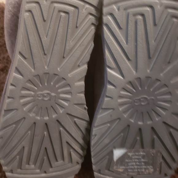 Boots - Picture 4 of 7